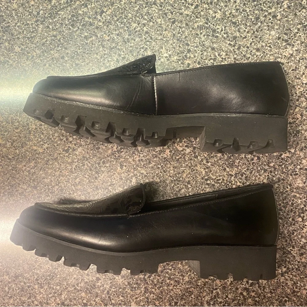 “DONALD J. PLINER” Rowin Platform Leopard Loafer